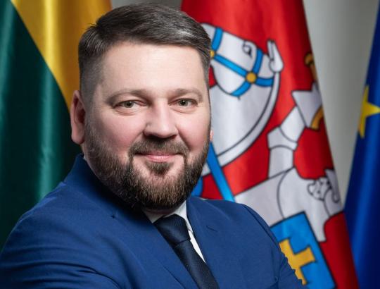 Pradeda darbą už miškų politikos sritį atsakingas aplinkos viceministras A.Pieniuta