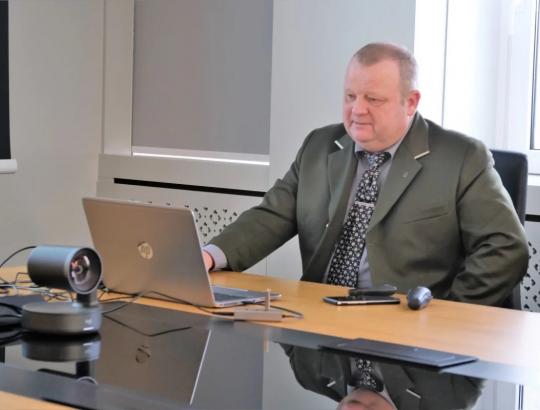 dr. Juliaus Bačkaičio pranešimas "Ar neplynieji kirtimai užtikrins miškų atsikūrimą?" 