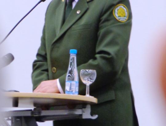Premjeras stebėjosi nuo susirinkusių girininkų sausakimšoje salėje tvyrančia tyla