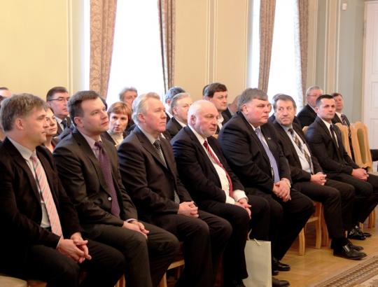 Aleksandro Stulginskio universiteto Patariamosios kolegijos steigiamasis posėdis istorinėje LR Prezidentūroje Kaune