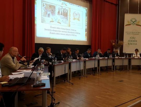 Blankus partijų atstovų bandymas pristatyti žemės ūkio ir kaimo plėtros rinkimines vizijas