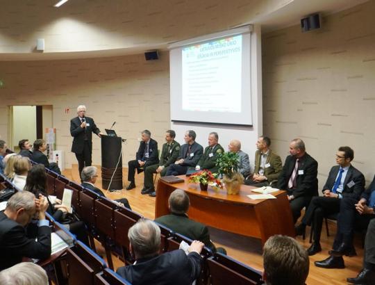 ASU Miškotvarkos ir medienotyros institutas 2014-11-21 konferencija paminėjo 90-metį [papildyta]