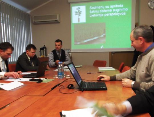 AM Miškų ūkio konsultacinės Tarybos posėdyje -sprendimai dėl kirtimo normos ir sodmenų su apribota šaknų sistema