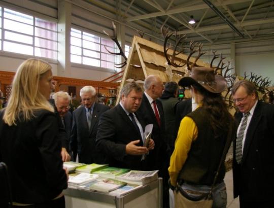 Parodoje „Sprendimų ratas 2012“ – dėmesys miškams