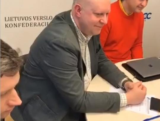 Paliekantis Aplinkos ministeriją D.Dudutis paatviravo apie planuojamus mokesčius