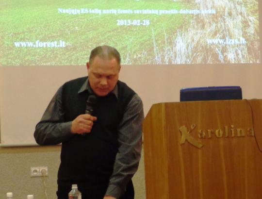 E.Jasiūnas. Nors ir dabartinis LR Medžioklės įstatymas įpareigoja priimti medžioti, tačiau susitarti nesiseka net po teismo įpareigojimo