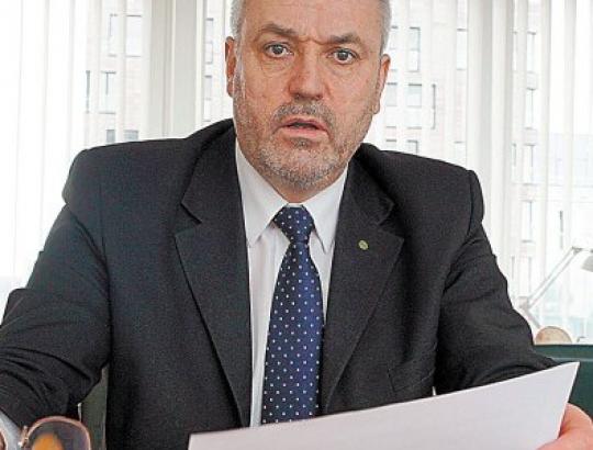 Nepakeičiamų vadovų tarpe- generalinis miškų urėdas B.Sakalauskas