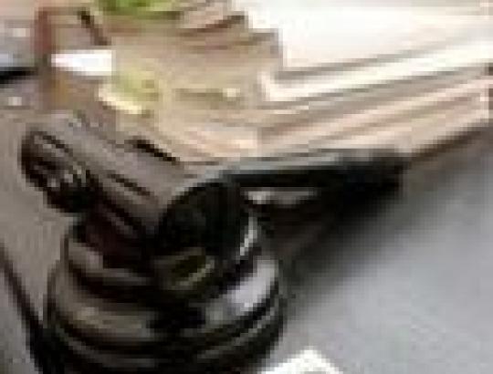 Šiauliuose teismui perduota saugomus gyvūnus naikinusių medžiotojų byla