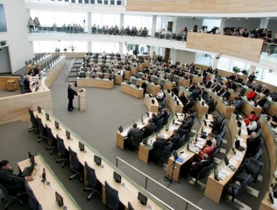 Seimas atmetė Prezidentės veto Miškų įstatymo pakeitimams dėl urėdijų skaičiaus