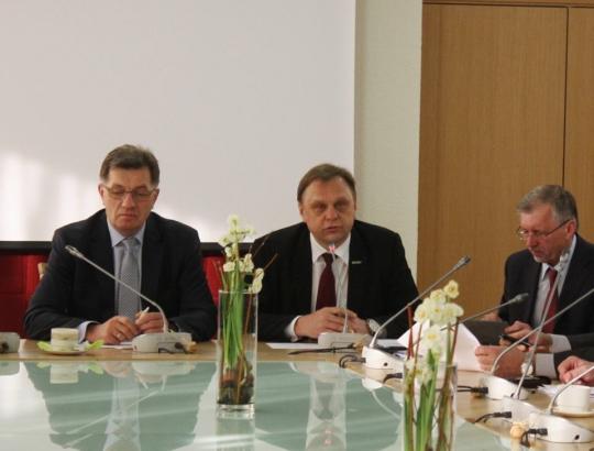 A.Butkevičius apie naujai įvestą 5% mokestį privačių miškų savininkams: toks mokestis nuo apyvartos negalimas pagal ES teisę