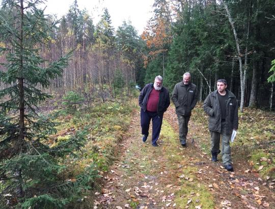 Vyksta konkurso „Pavyzdingai tvarkoma privati miško valda 2018“ dalyvių valdų apžiūra (4)