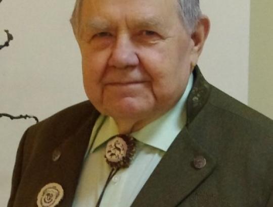 Apžvelgiant Algirdo Bruko svarų gyvenimo ir darbų kraitį