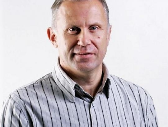 ✅ Benas Latkovskis: Pakalbėkime apie tvirtus žaliųjų sofos ekspertų įsitikinimus